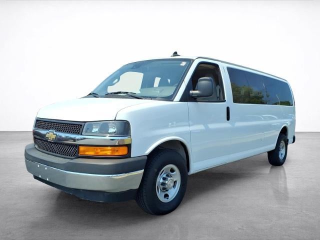 2022 Chevrolet Express 3500 LT Extended's photo