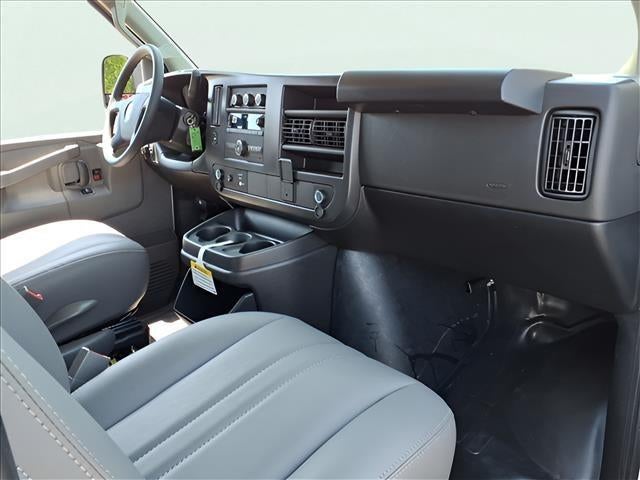 2026 Chevrolet Express Cargo 1WT