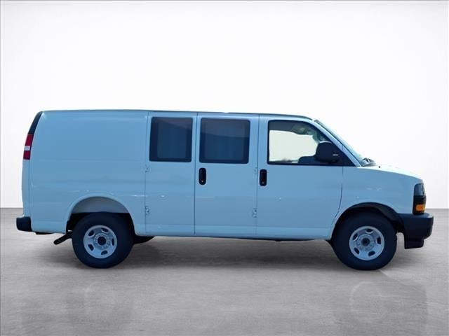 2026 Chevrolet Express Cargo 1WT