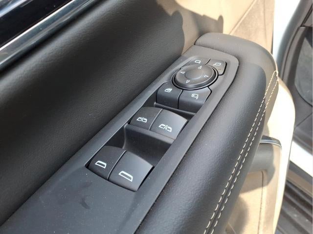 2025 GMC Yukon Elevation - Photo 9