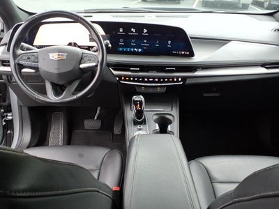 2024 Cadillac XT4 Premium Luxury