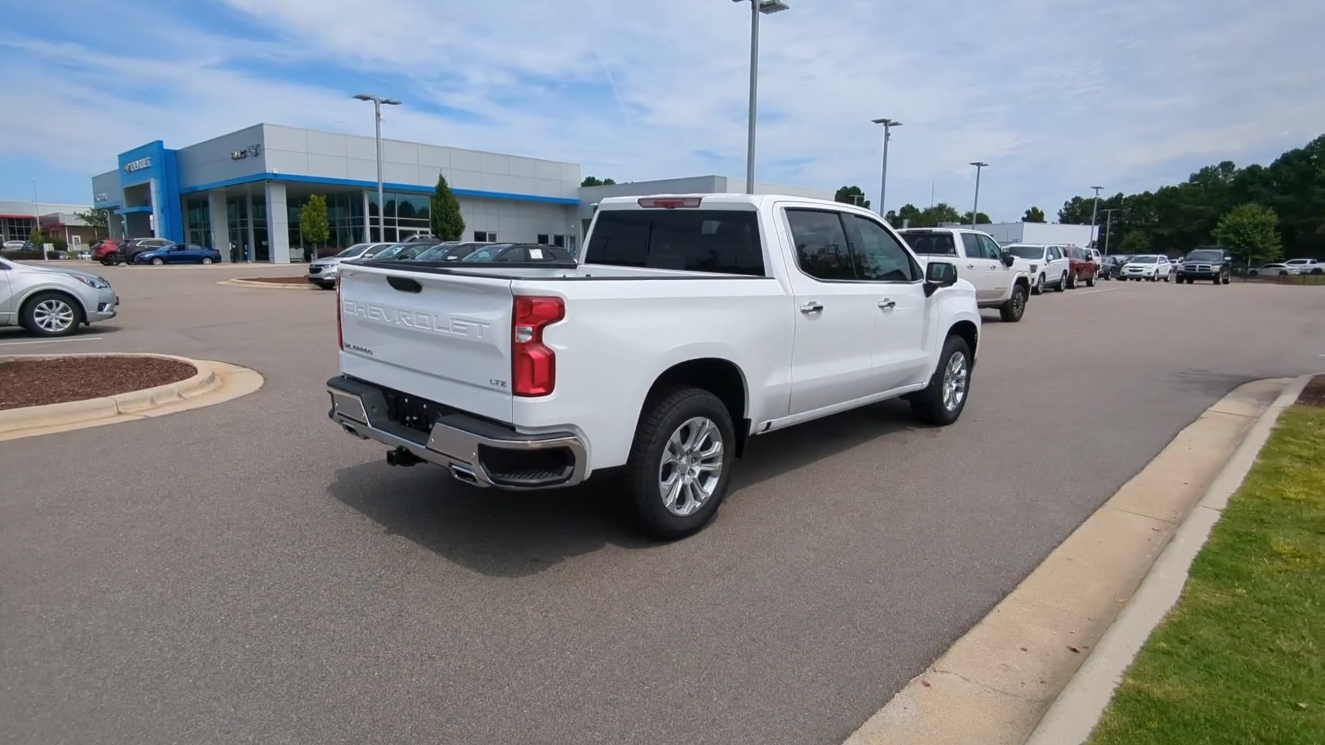2025 Chevrolet Silverado 1500 LTZ