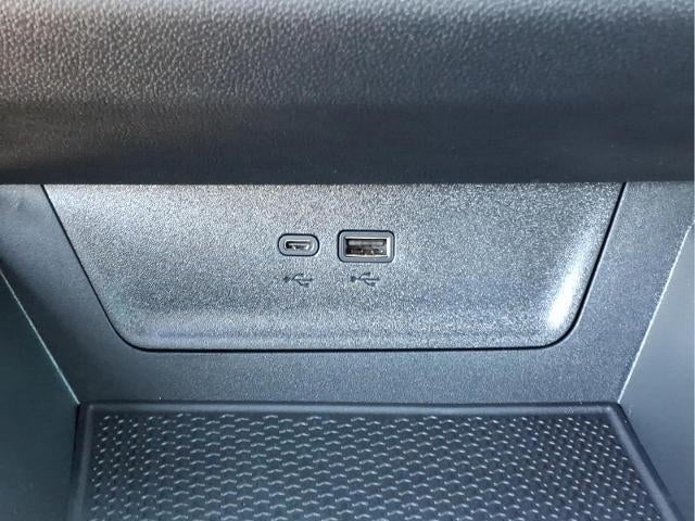 2027 Chevrolet Equinox LT - Photo 12