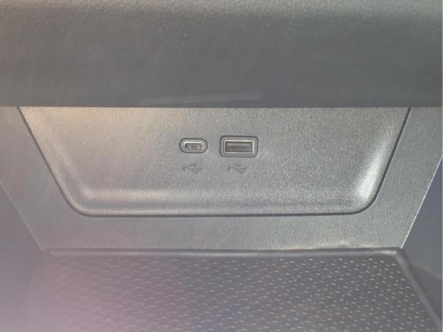 2027 Chevrolet Equinox LT - Photo 12