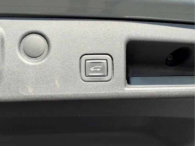 2023 Chevrolet Equinox LT - Photo 24
