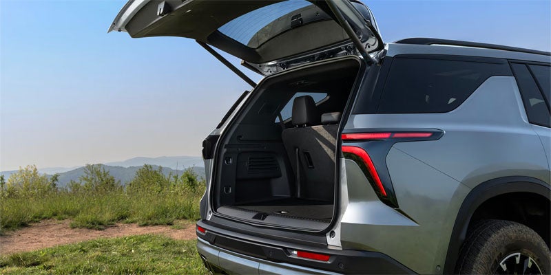 2026 Chevrolet Traverse Exterior and Liftgate Open Sanford, NC